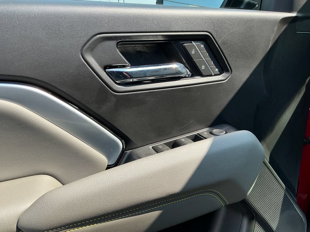 2026 Chevrolet Colorado ZR2 - Photo 11