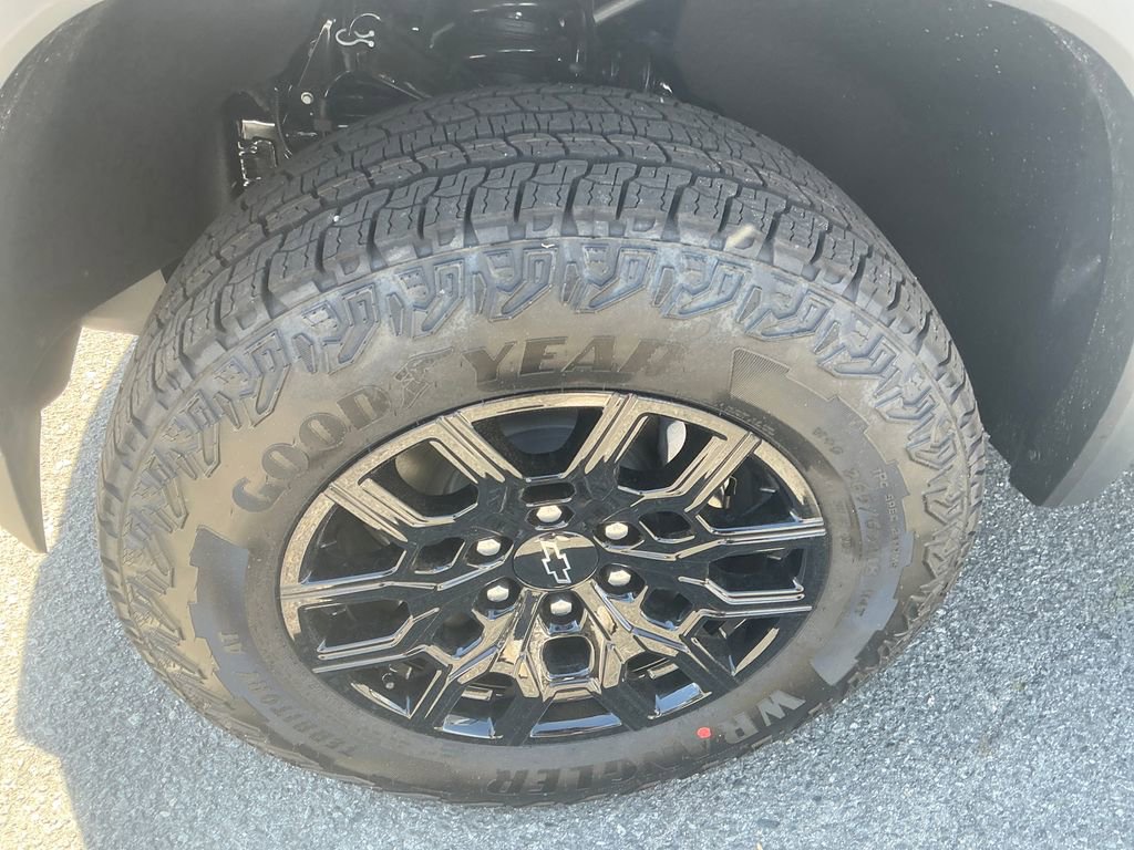 2026 Chevrolet Colorado Trail Boss - Photo 26