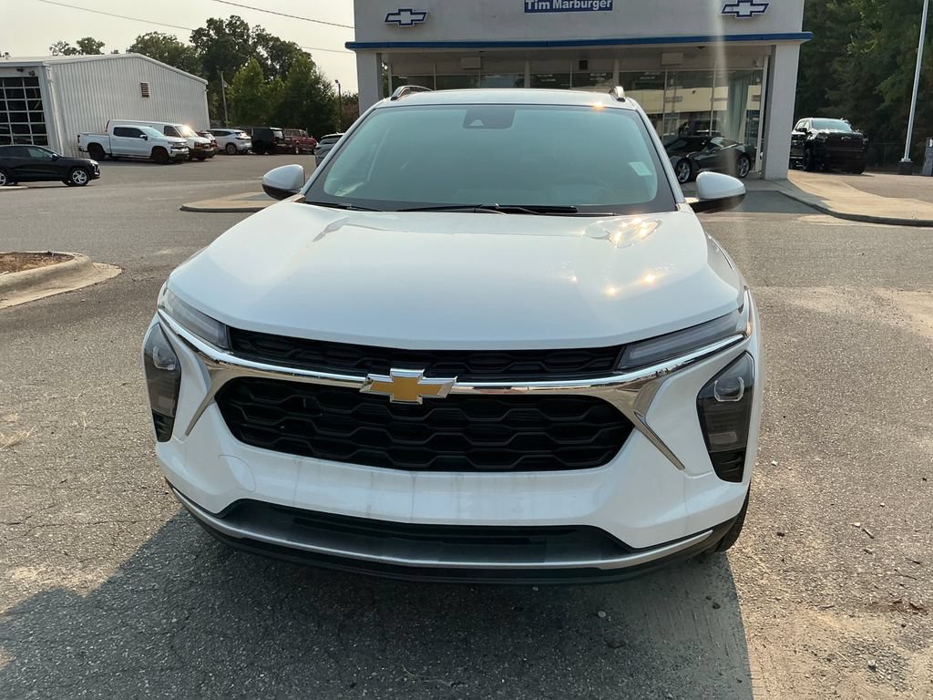 2026 Chevrolet Trax LT - Photo 8