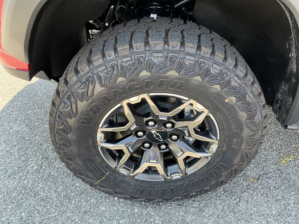 2026 Chevrolet Colorado ZR2 - Photo 26