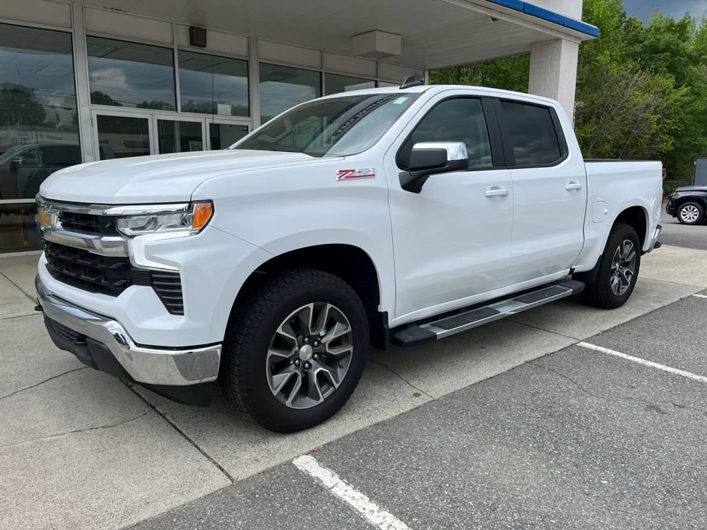 2025 Chevrolet Silverado 1500 LT