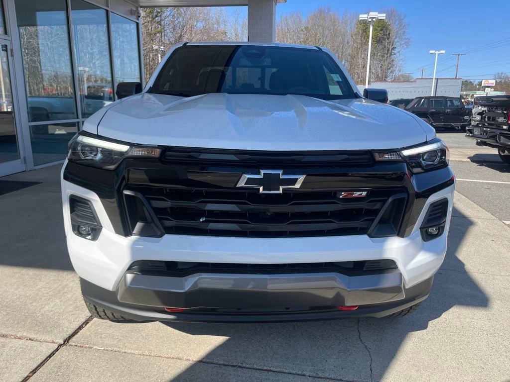 2025 Chevrolet Colorado Z71 - Photo 8