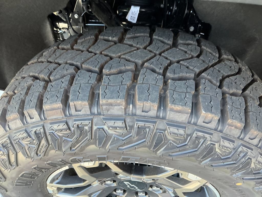 2026 Chevrolet Colorado ZR2 - Photo 27