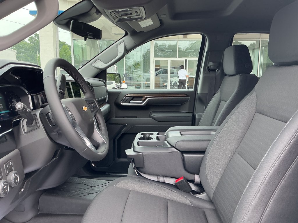 2026 Chevrolet Silverado 1500 LT - Photo 9