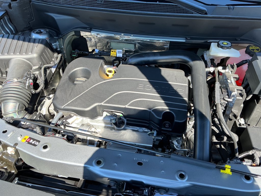 2027 Chevrolet Equinox LT - Photo 21