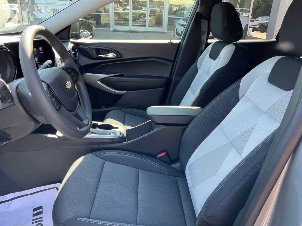 2026 Chevrolet Trax LS - Photo 9