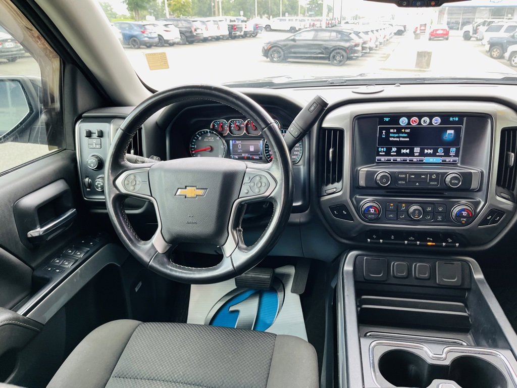 Used 2018 Chevrolet Silverado 1500 LT with VIN 3GCUKREC3JG162351 for sale in Kannapolis, NC