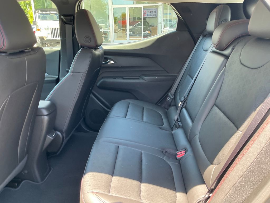 2027 Chevrolet Bolt RS - Photo 23