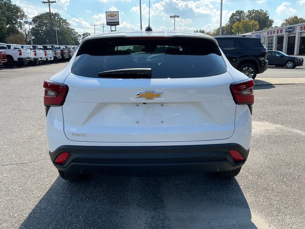 2026 Chevrolet Trax LS - Photo 4