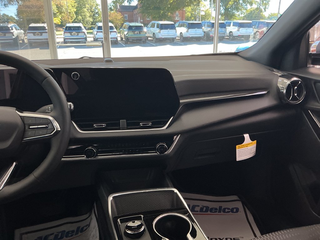 2027 Chevrolet Equinox LT - Photo 15