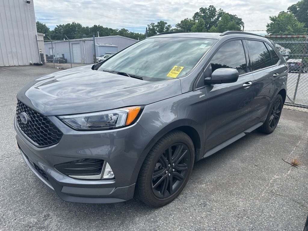 2024 Ford Edge ST-Line AWD's photo