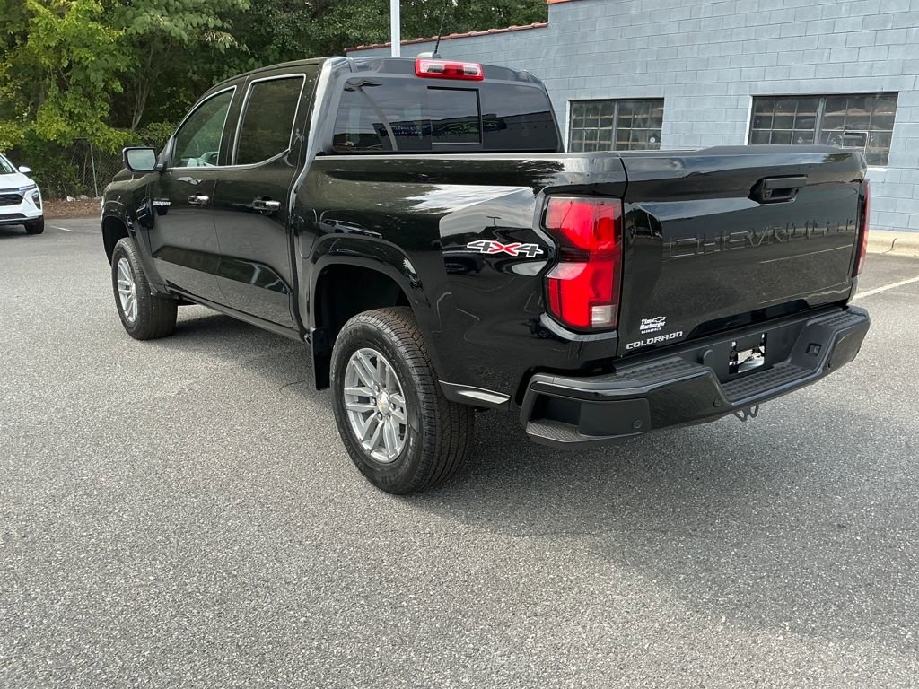 2026 Chevrolet Colorado LT photo 3