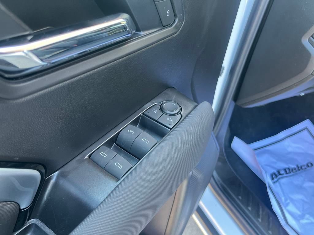2025 Chevrolet Colorado Z71 - Photo 11