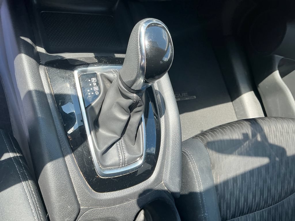 2018 Nissan Rogue SV - Photo 23