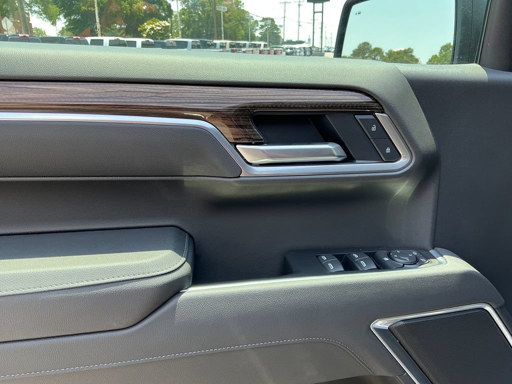 2026 Chevrolet Silverado 1500 LT - Photo 10
