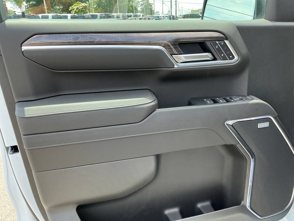 2026 Chevrolet Silverado 1500 LTZ - Photo 10