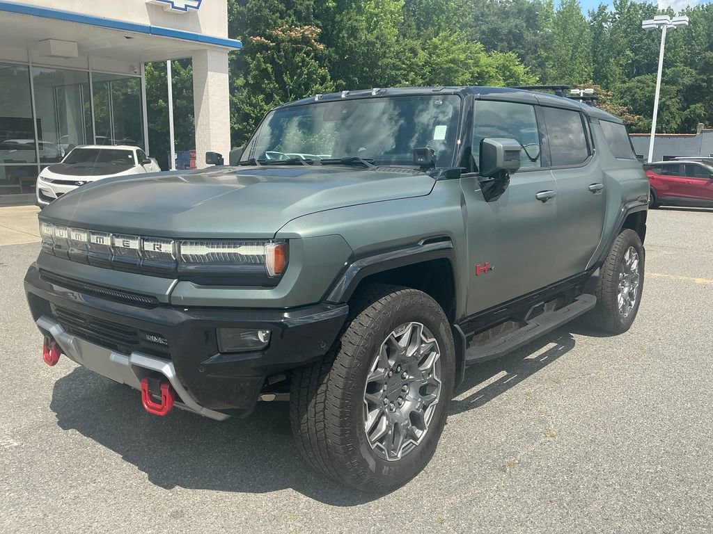 2024 GMC Hummer EV 3X SUV's photo