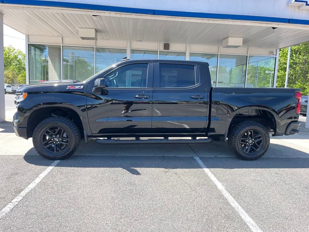 2024 Chevrolet Silverado 1500 LT Trail Boss photo 2