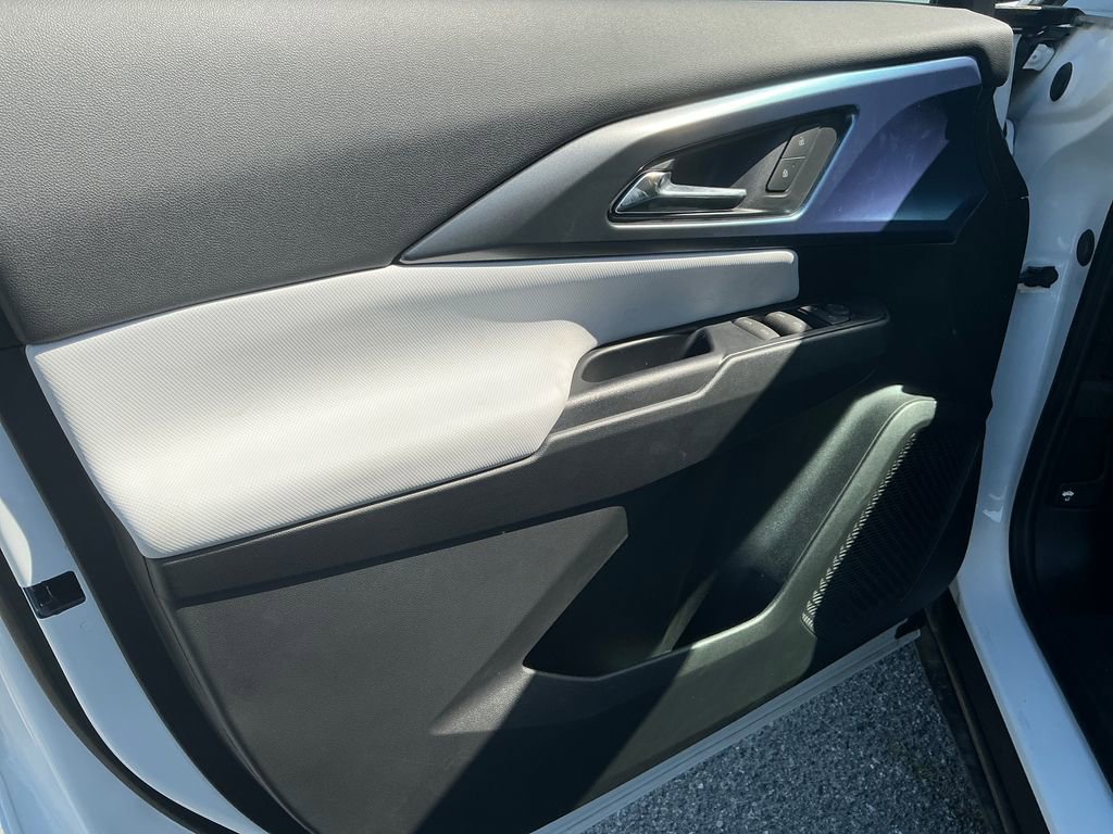 2025 Chevrolet Equinox EV 1LT - Photo 10