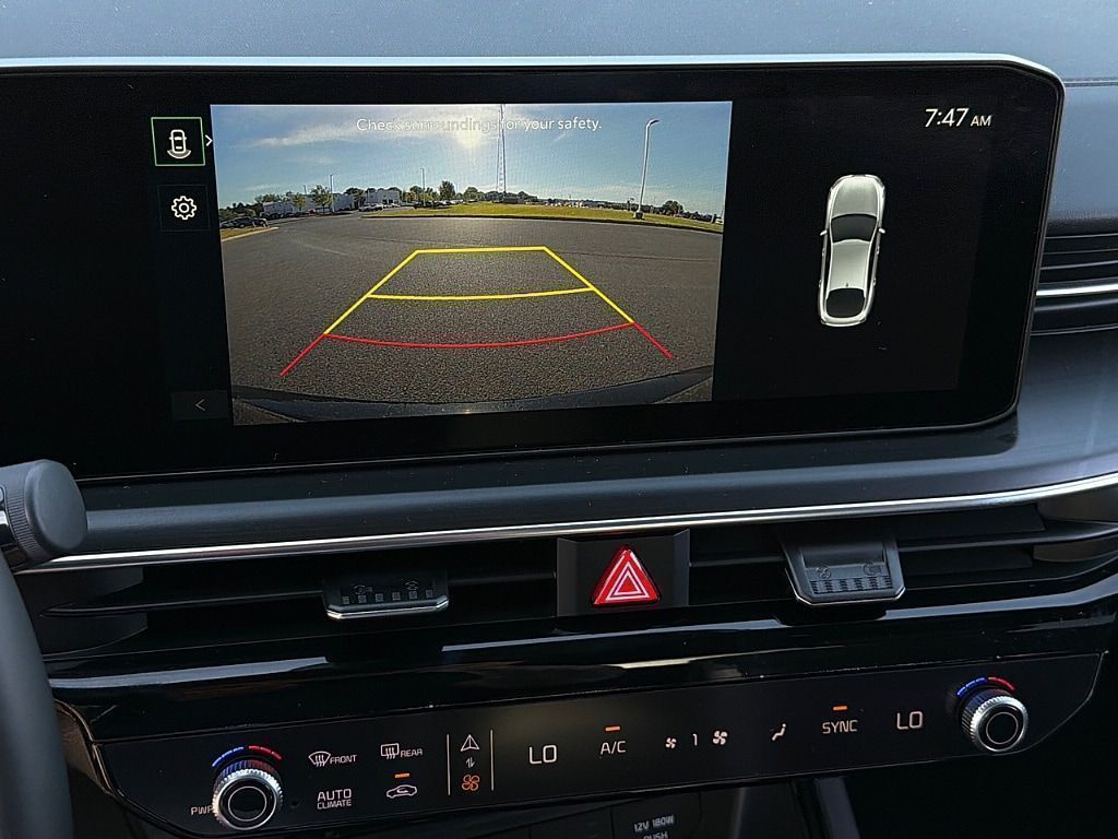 2025 Kia K5 GT-Line - Photo 16