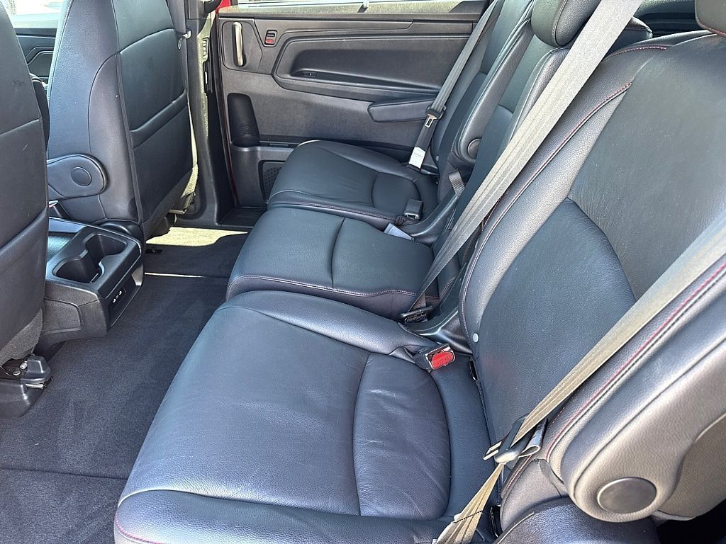 2025 Honda Odyssey Sport L - Photo 13