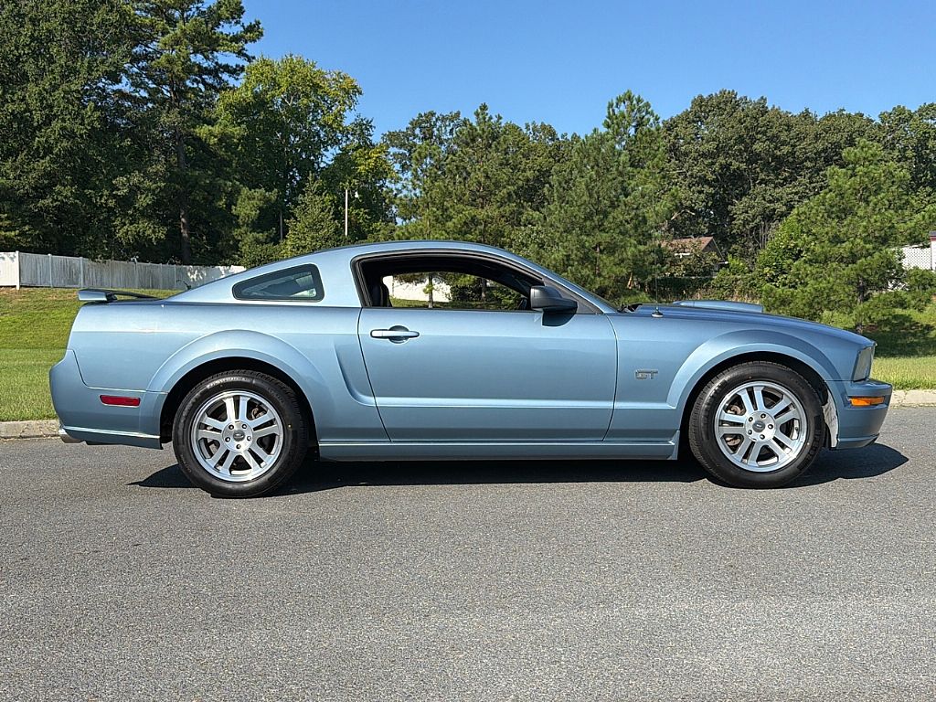Used 2005 Ford Mustang GT Deluxe with VIN 1ZVFT82H155171639 for sale in Albemarle, NC