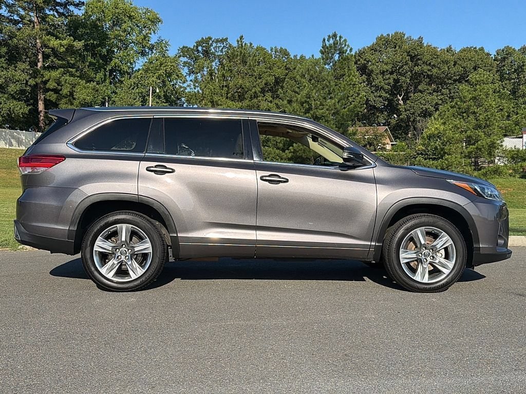 Used 2018 Toyota Highlander Limited with VIN 5TDYZRFH1JS236729 for sale in Albemarle, NC