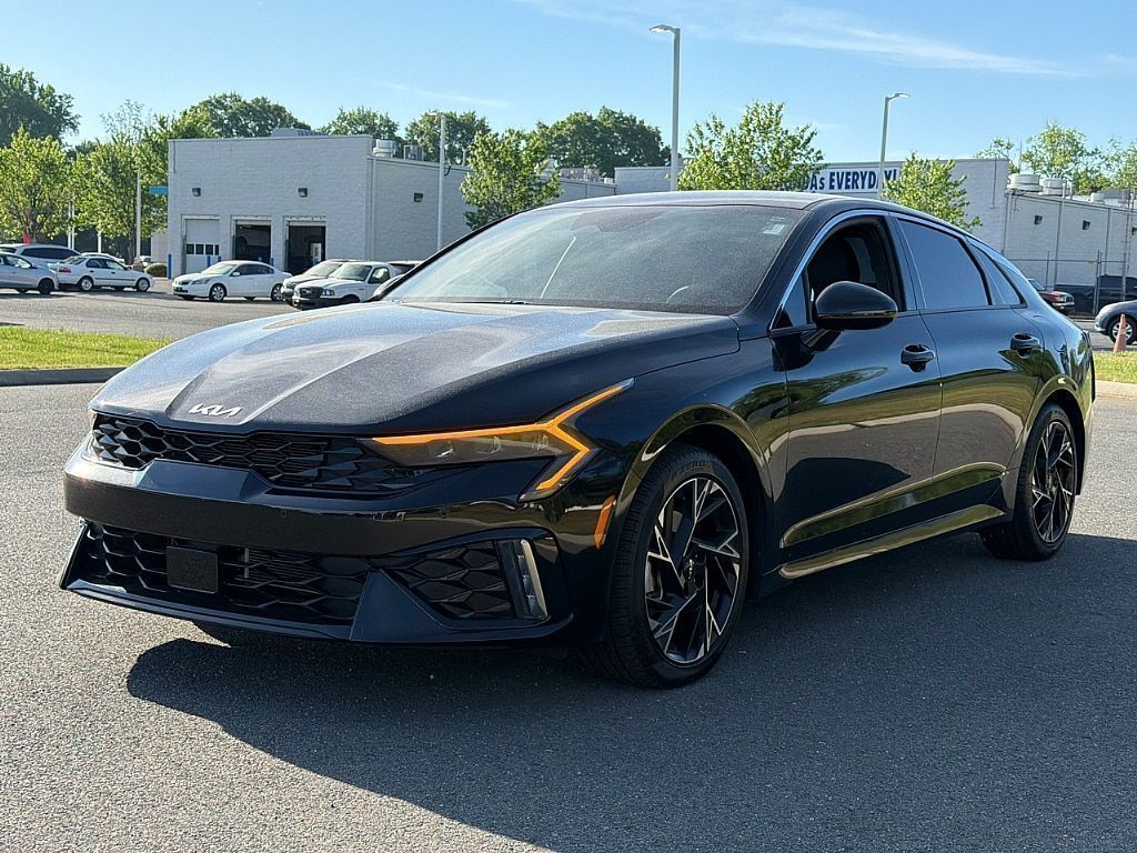 2025 Kia K5 GT-Line - Photo 6