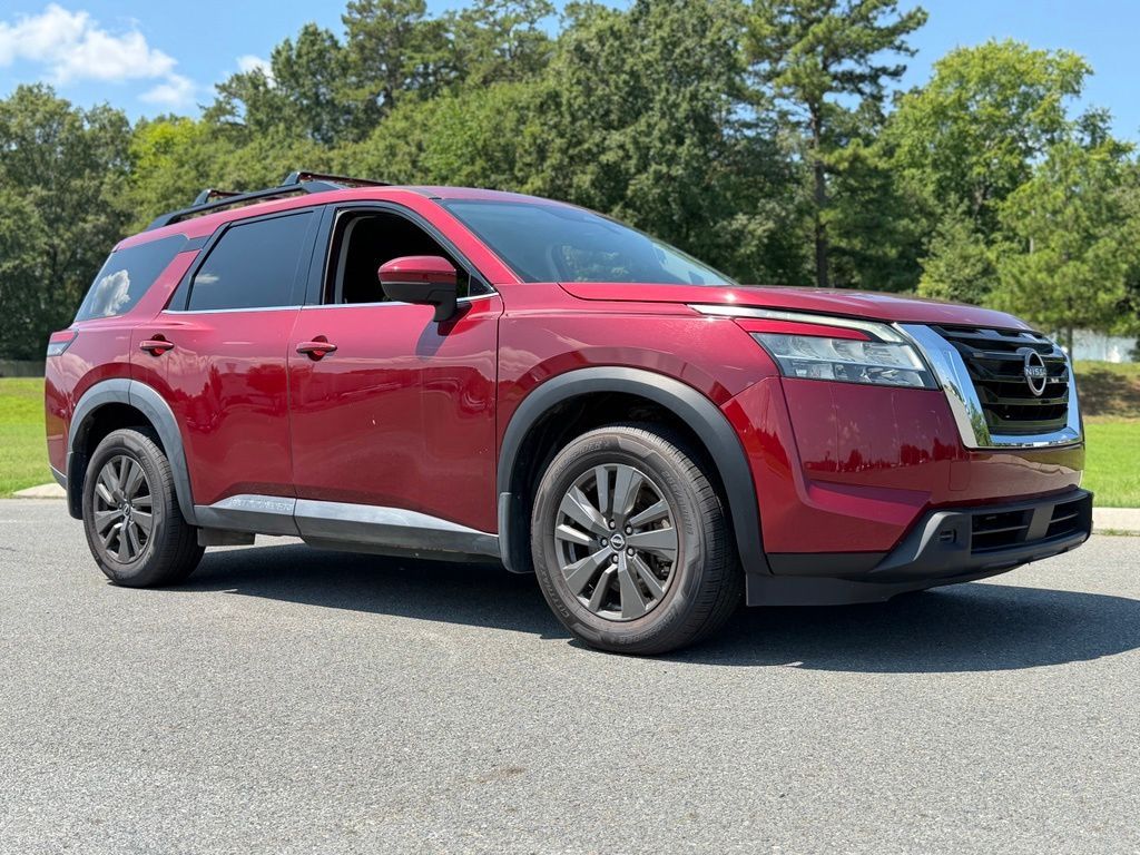 Red (Scarlet Ember Tintcoat) 2022 Nissan Pathfinder SUV / Crossover Front-Wheel Drive 9-Speed Automatic