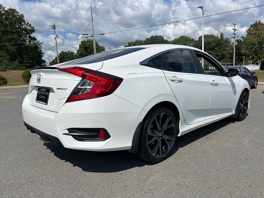 2021 Honda Civic Sport photo 3