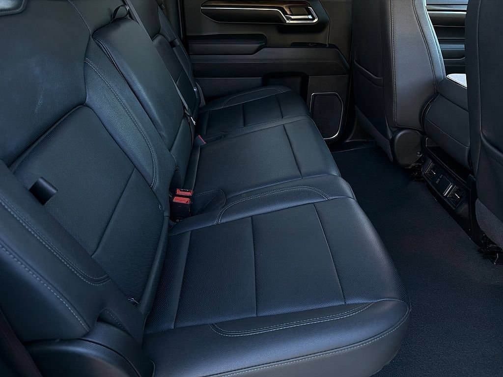 2024 GMC Sierra 1500 SLT - Photo 27
