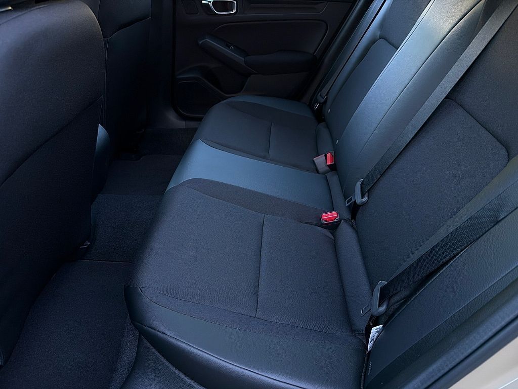 2026 Honda Civic Hatchback Sport - Photo 9