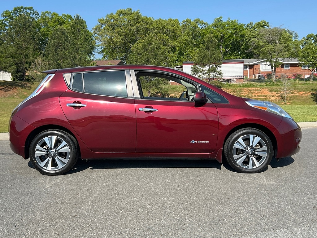 Used 2017 Nissan LEAF SV with VIN 1N4BZ0CP3HC305936 for sale in Albemarle, NC
