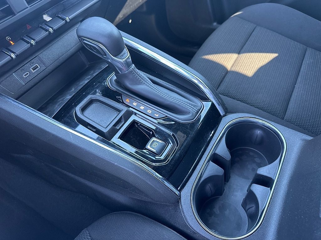 2024 GMC Canyon Elevation - Photo 18