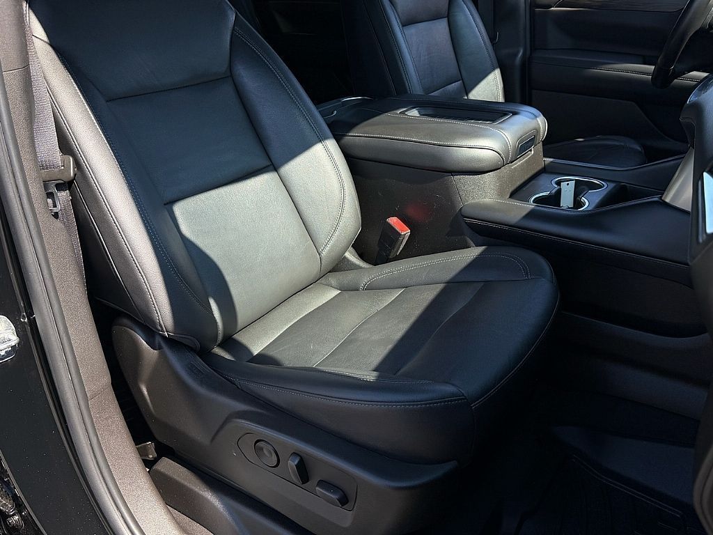2021 Chevrolet Tahoe Z71 - Photo 13