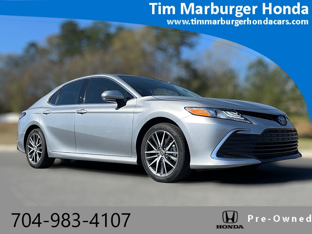 2023 Toyota Camry Hybrid XLE