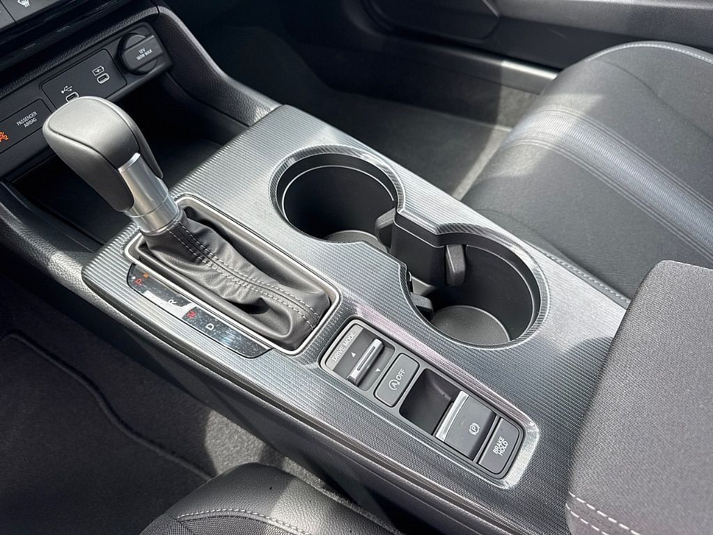 2026 Honda Civic Hatchback Sport - Photo 16