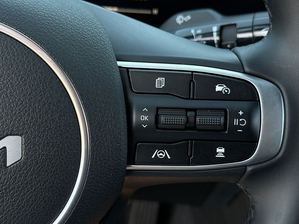 2025 Kia K5 GT-Line - Photo 20