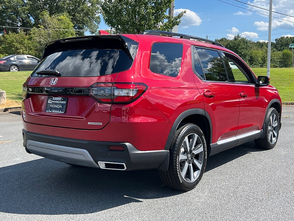 2025 Honda Pilot Touring photo 2