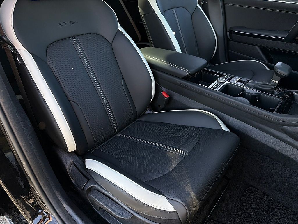2025 Kia K5 GT-Line - Photo 23