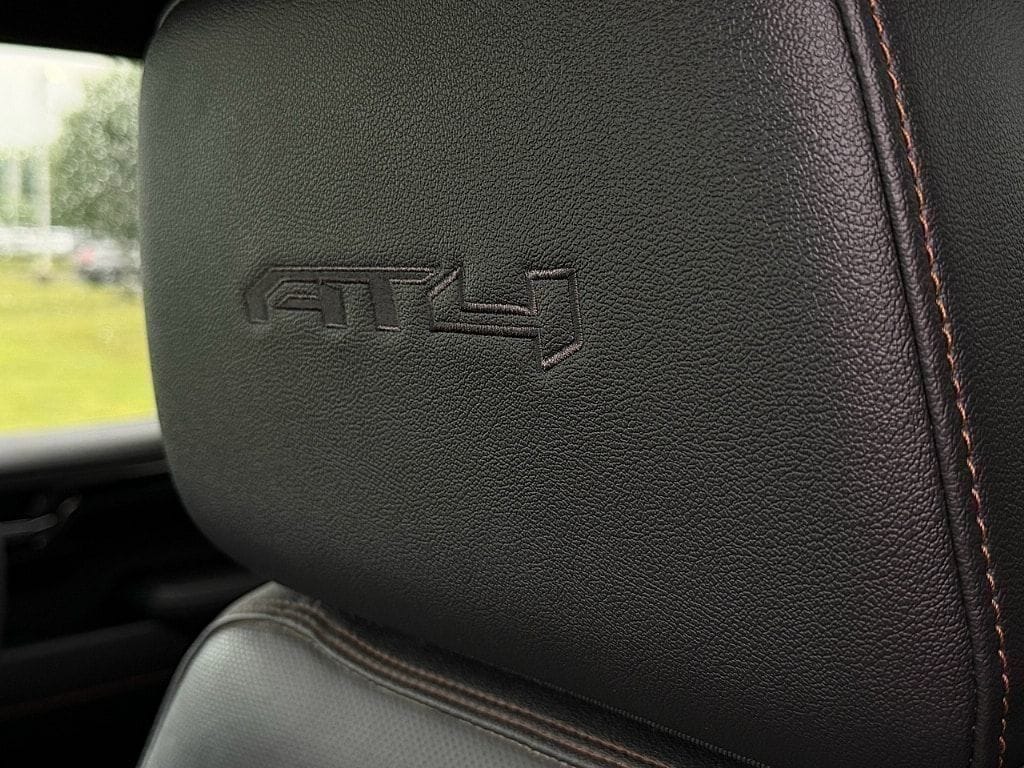 2023 GMC Sierra 1500 AT4 - Photo 14