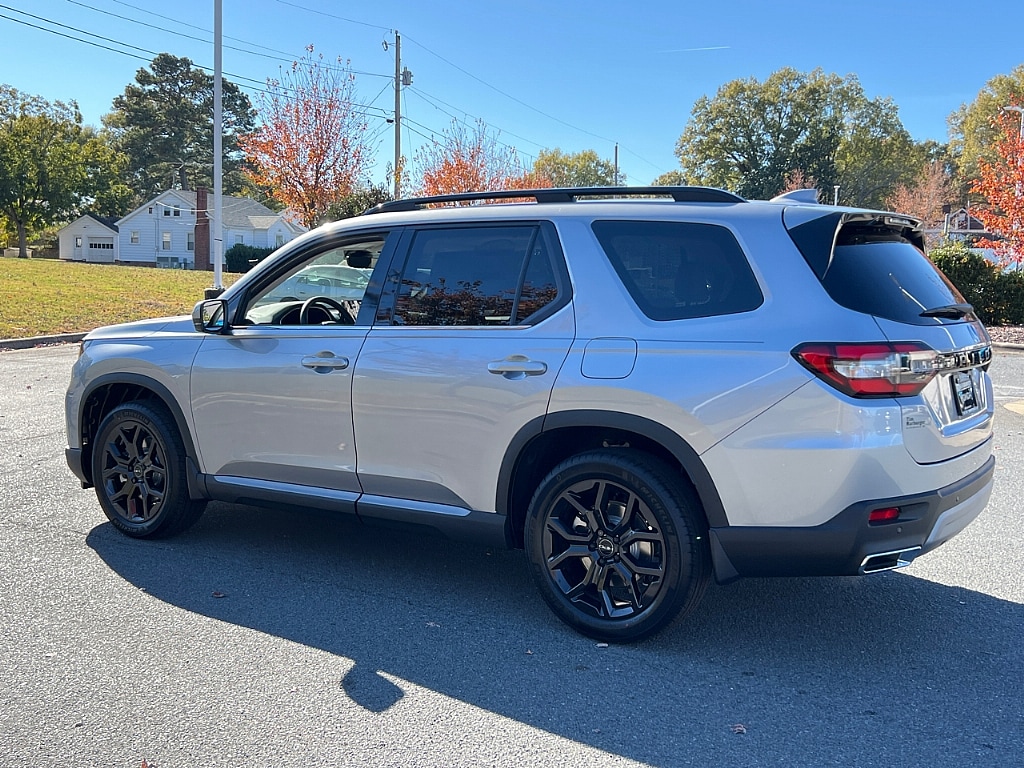 New 2025 Honda Pilot Touring SUV