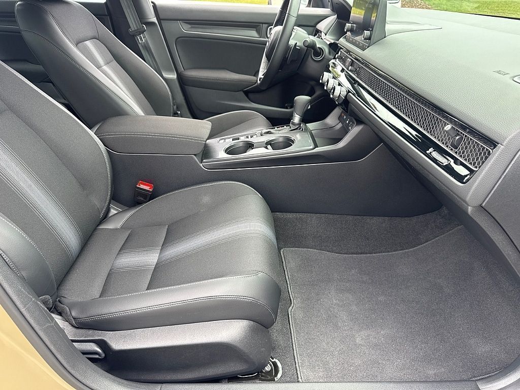 2026 Honda Civic Hatchback Sport - Photo 22