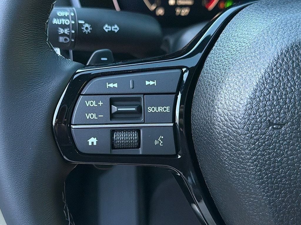 2026 Honda Civic Hatchback Sport - Photo 16