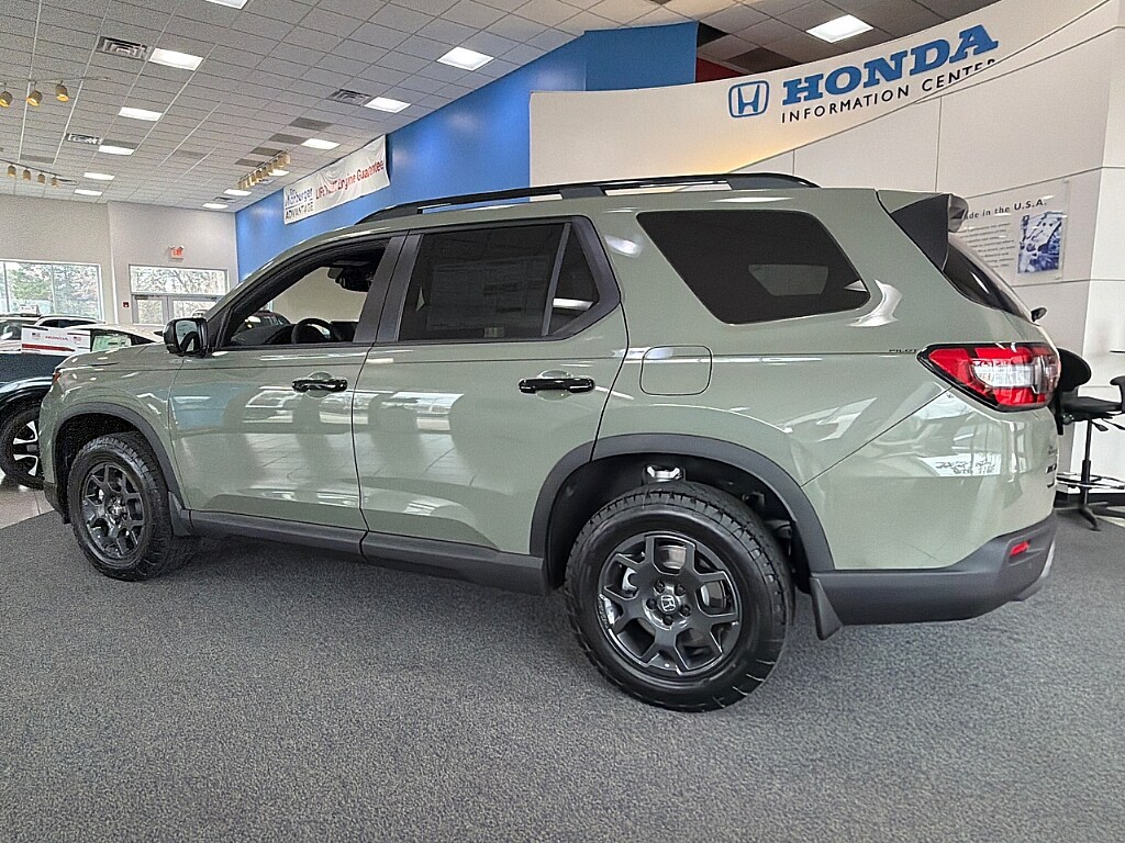 New 2026 Honda Pilot TrailSport SUV