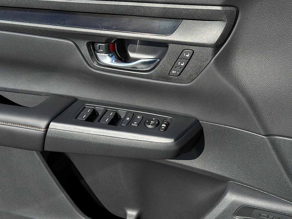 2026 Honda CR-V Sport-L - Photo 16