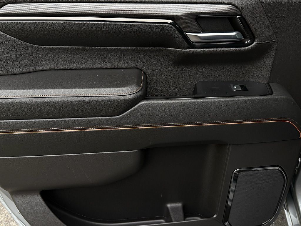 2023 GMC Sierra 1500 AT4 - Photo 12