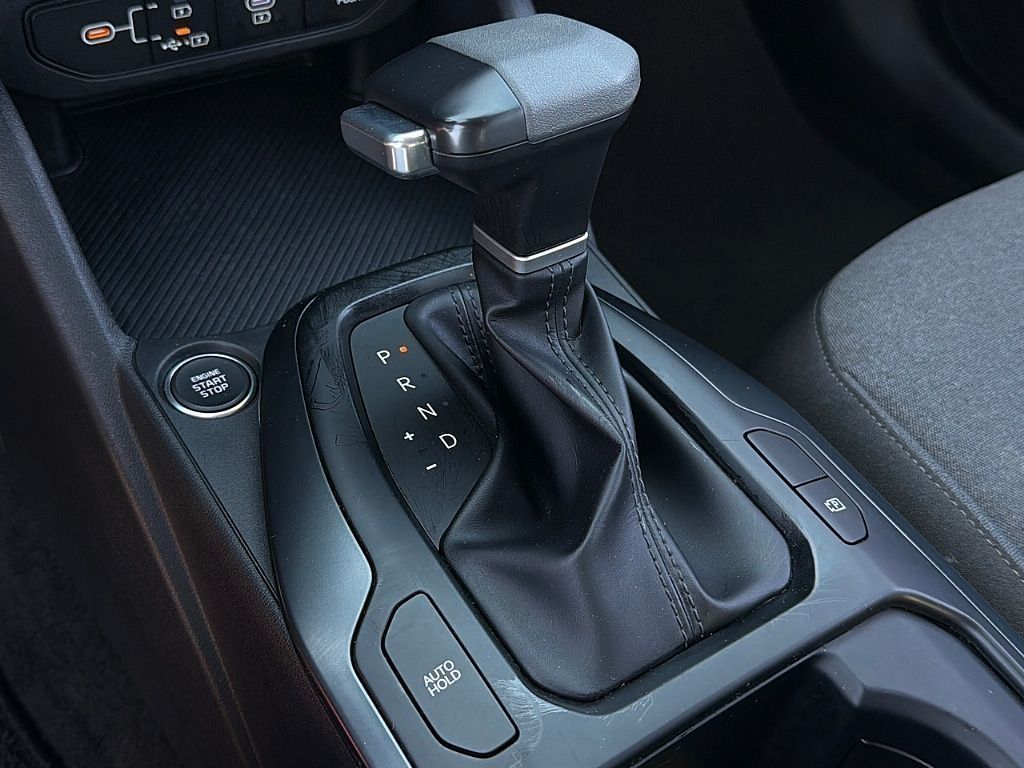 2025 Kia K4 LXS - Photo 14
