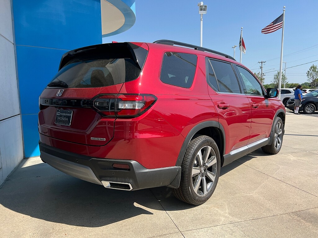 2025 Honda Pilot Touring photo 3