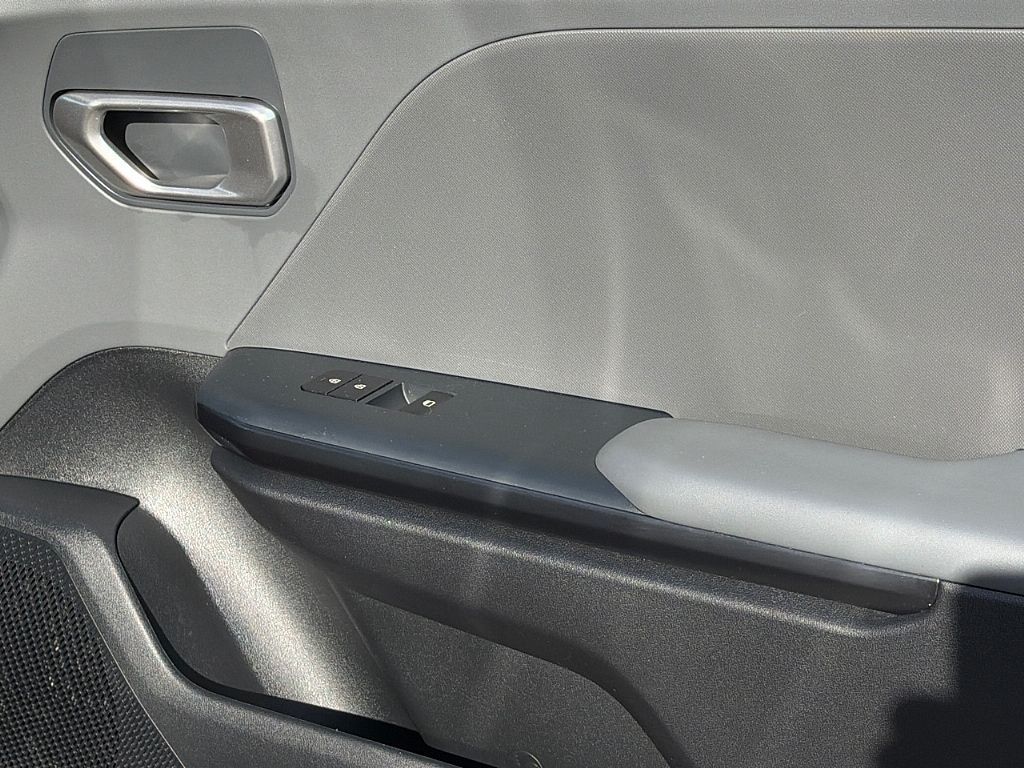 2025 Kia K4 LXS - Photo 20
